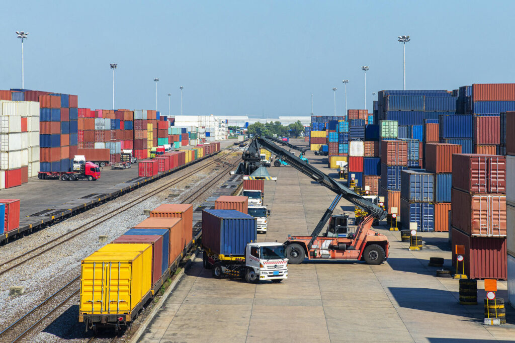 Multimodal (Sea + Truck or Rail + Truck)