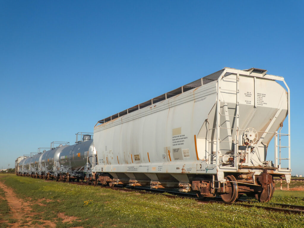cheap rail freight from Shenzhen to Australia