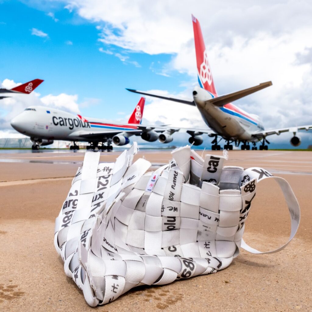 Flat Rack FCL best route for textiles from China to Sweden